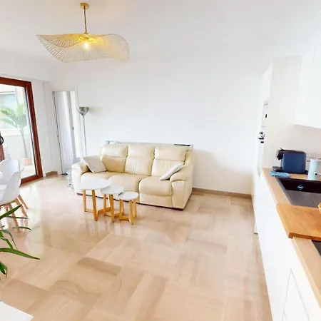 Soleia - Giotto - Superbe 4p Climatise Entierement Renove Avec Terrasse Vue Mae-7831 *