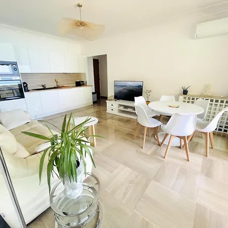 Soleia - Giotto - Superbe 4p Climatise Entierement Renove Avec Terrasse Vue Mae-7831 Apartment